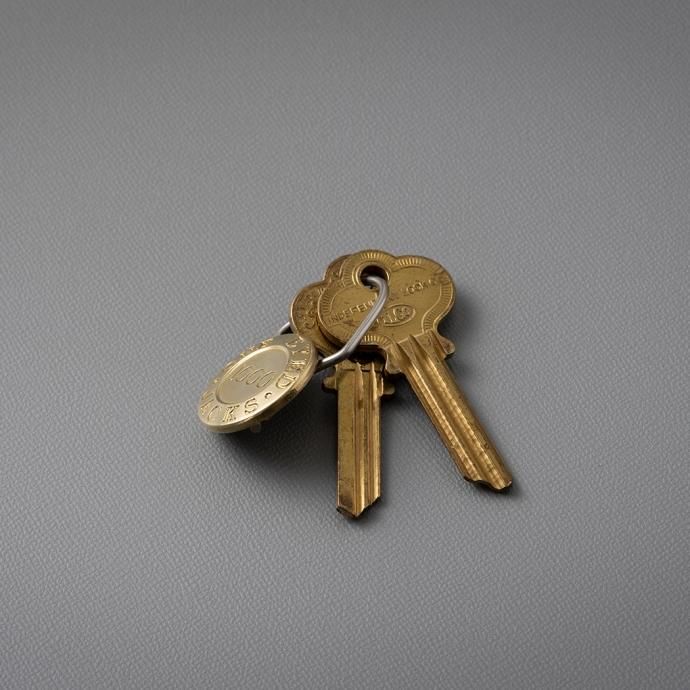 156339727 CANDY DESIGN & WORKS / One Eyed Jacks CK-24 キーリング - Brass<img class='new_mark_img2' src='https://img.shop-pro.jp/img/new/icons47.gif' style='border:none;display:inline;margin:0px;padding:0px;width:auto;' /> 02