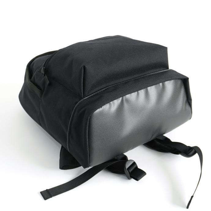 157325527 GUD / Daypack - Black デイパック ブラック 02