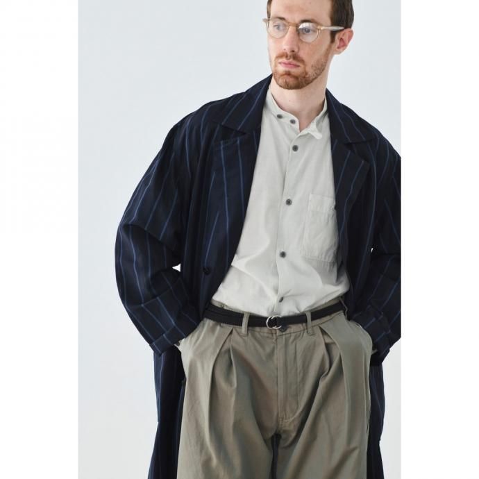 157624328 STILL BY HAND / CO02211 オリジナルストライプ素材 ガウンコート - Navy Stripe<img class='new_mark_img2' src='https://img.shop-pro.jp/img/new/icons47.gif' style='border:none;display:inline;margin:0px;padding:0px;width:auto;' /> 02