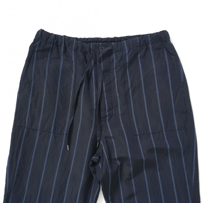 157624755 STILL BY HAND / PT07211 オリジナルストライプ素材 イージーパンツ - Navy Stripe 02