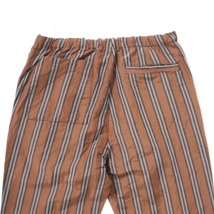 157645846 STILL BY HAND / PT07211 オリジナルストライプ素材 イージーパンツ - Brown Stripe 02