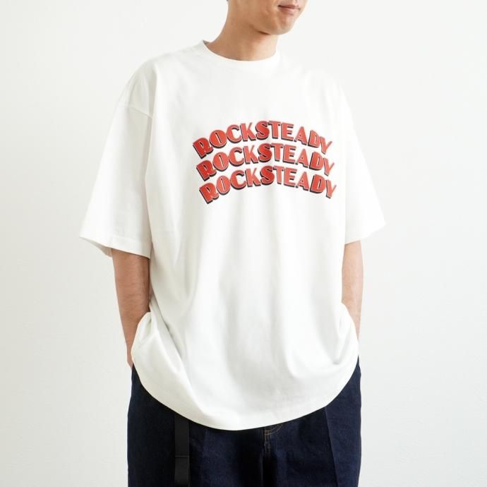 157869161 blurhms ROOTSTOCK / ROCKSTEADY Tee BIG ROOTS2119S21-A - White x Red ロックステディTシャツ ホワイト<img class='new_mark_img2' src='https://img.shop-pro.jp/img/new/icons47.gif' style='border:none;display:inline;margin:0px;padding:0px;width:auto;' /> 02
