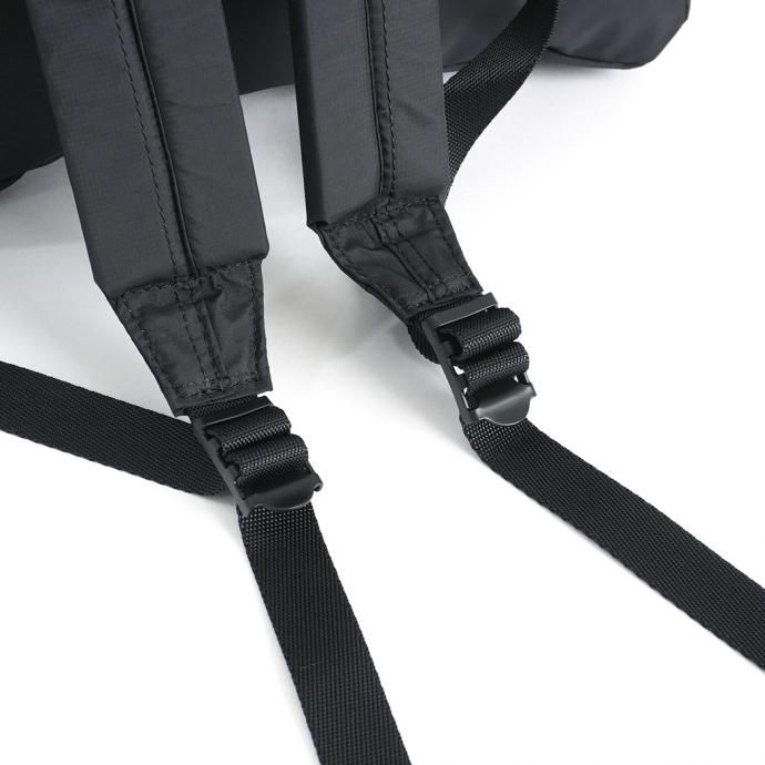 159017912 STILL BY HAND / DAYPACK - Black デイパック ブラック 02