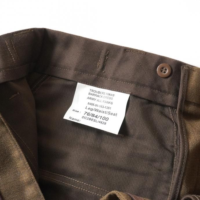 161357931 Deadstock British Army Barrack Dress Trousers イギリス軍 / デッドストック ドレストラウザーズ ブラウン<img class='new_mark_img2' src='https://img.shop-pro.jp/img/new/icons47.gif' style='border:none;display:inline;margin:0px;padding:0px;width:auto;' /> 02