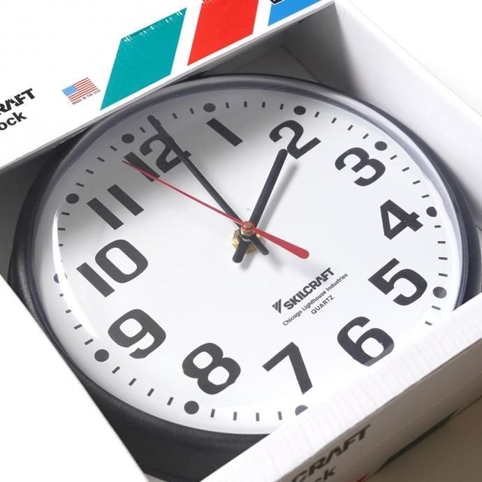 162833285 The Chicago Lighthouse / 9.25 Bold Number Wall Clock ウォールクロック ブラック/ホワイト<img class='new_mark_img2' src='https://img.shop-pro.jp/img/new/icons47.gif' style='border:none;display:inline;margin:0px;padding:0px;width:auto;' /> 02