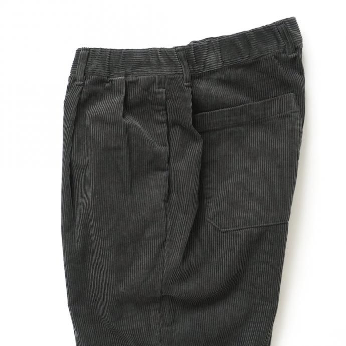162988754 STILL BY HAND / PT01213 コーデュロイテーパードパンツ - Charcoal 02