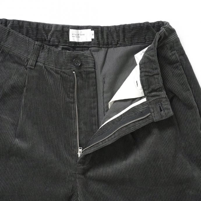 162988754 STILL BY HAND / PT01213 コーデュロイテーパードパンツ - Charcoal 02