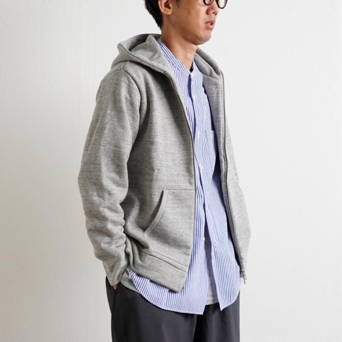 163376119 STILL BY HAND / CS00213 ジップフロント 度詰めスウェットパーカー - Heather Grey 02