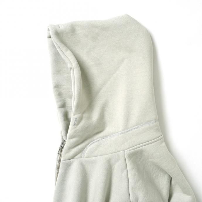 163376231 STILL BY HAND / CS00213 ジップフロント 度詰めスウェットパーカー - Sage 02