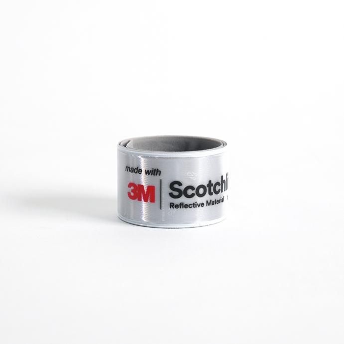 163825039 3M Scotchlite リフレクター スナップバンド Slap Wrap - ホワイト<img class='new_mark_img2' src='https://img.shop-pro.jp/img/new/icons47.gif' style='border:none;display:inline;margin:0px;padding:0px;width:auto;' /> 02