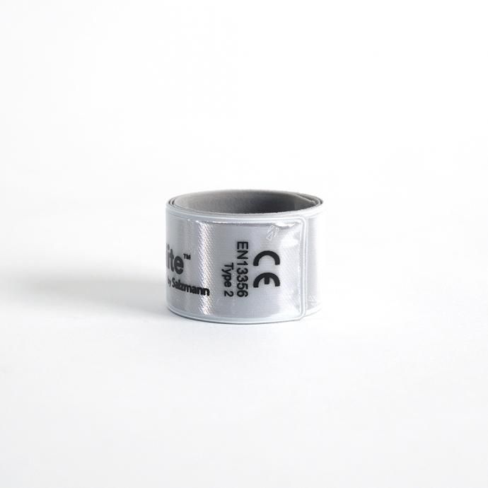 163825039 3M Scotchlite リフレクター スナップバンド Slap Wrap - ホワイト<img class='new_mark_img2' src='https://img.shop-pro.jp/img/new/icons47.gif' style='border:none;display:inline;margin:0px;padding:0px;width:auto;' /> 02