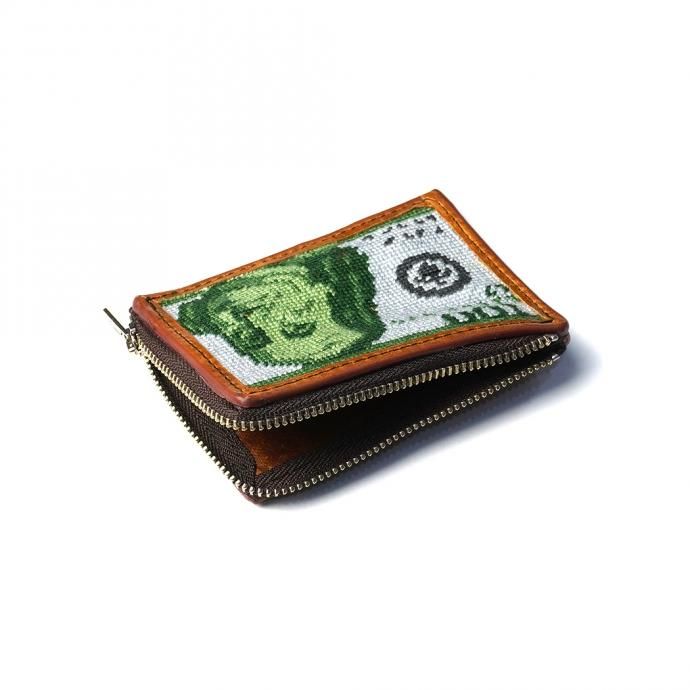 165525001 DG THE DRY GOODS / Needlepoint L-Shaped Zip Card Wallet - Benjamin ジップウォレット ドル 02