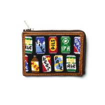DG THE DRY GOODS / Needlepoint L-Shaped Zip Card Wallet - Beer Cans åץå ӡ<img class='new_mark_img2' src='https://img.shop-pro.jp/img/new/icons47.gif' style='border:none;display:inline;margin:0px;padding:0px;width:auto;' />