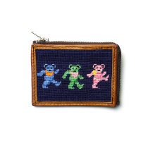 DG THE DRY GOODS / Needlepoint L-Shaped Zip Card Wallet - Dancing Bears ジップウォレット クマ<img class='new_mark_img2' src='https://img.shop-pro.jp/img/new/icons47.gif' style='border:none;display:inline;margin:0px;padding:0px;width:auto;' />