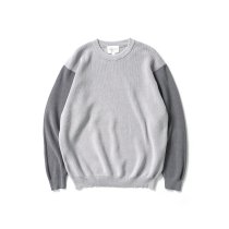 STILL BY HAND / KN04221 2トーン プルオーバーニット - Grey<img class='new_mark_img2' src='https://img.shop-pro.jp/img/new/icons20.gif' style='border:none;display:inline;margin:0px;padding:0px;width:auto;' />