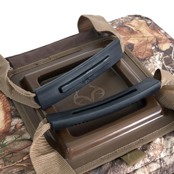 168077493 IGLOO イグルー / Realtree EDGE ソフトクーラーバッグ SQUARE 30CANS 02