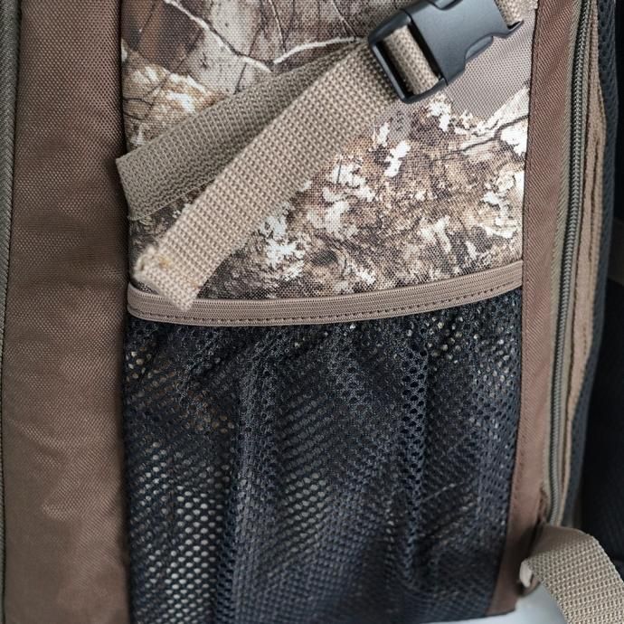 168077592 IGLOO イグルー / Realtree EDGE ソフトクーラーバックパック GIZMO BACKPACK 30CANS<img class='new_mark_img2' src='https://img.shop-pro.jp/img/new/icons47.gif' style='border:none;display:inline;margin:0px;padding:0px;width:auto;' /> 02