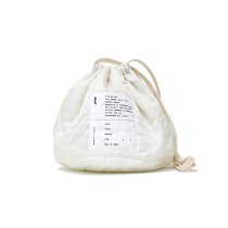 INNAT / CINCH BAG - White シンチバッグ ホワイト INNAT02-A03<img class='new_mark_img2' src='https://img.shop-pro.jp/img/new/icons47.gif' style='border:none;display:inline;margin:0px;padding:0px;width:auto;' />