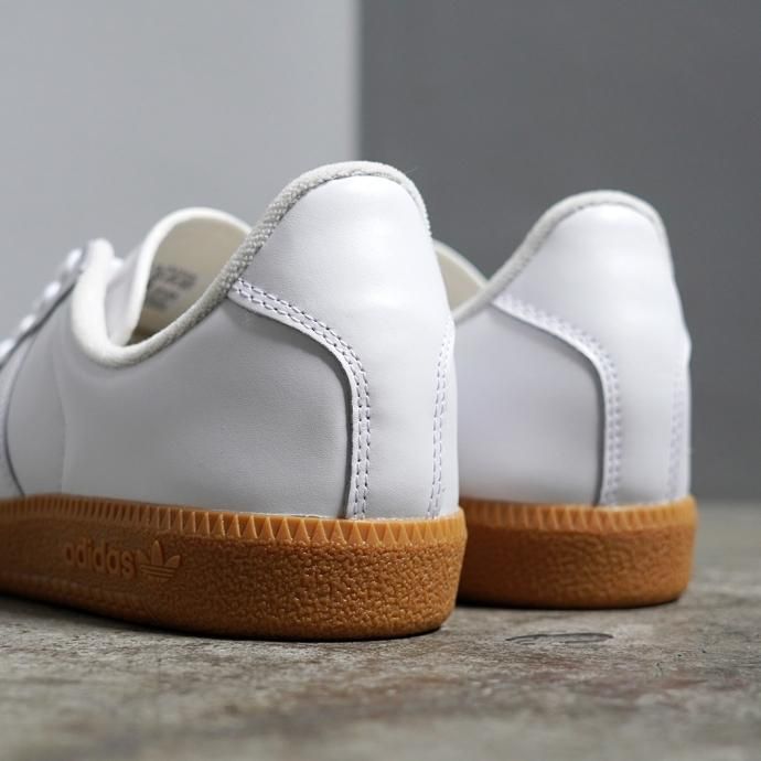 172370643 adidas / BW ARMY アディダス BWアーミー フットウェアホワイト/フットウェアホワイト/チョークホワイト BZ0579 02