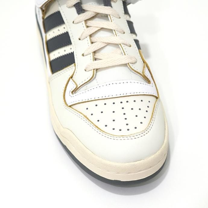 172822681 adidas / FORUM 84 LOW W アディダス フォーラム 84 ロー オフホワイト/グレーフォー/フットウェアホワイト HQ4374 02