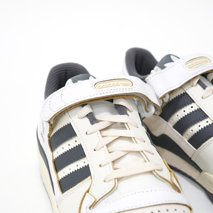 172822681 adidas / FORUM 84 LOW W アディダス フォーラム 84 ロー オフホワイト/グレーフォー/フットウェアホワイト HQ4374 02
