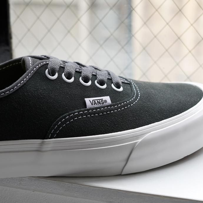 172993127 VANS / Authentic VR3 - Suede Unexplored VN0005UDBKP ヴァンズ オーセンティックVR3 チャコールグレー 02