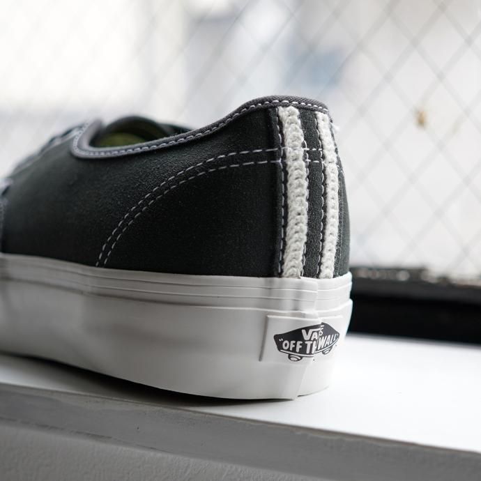 172993127 VANS / Authentic VR3 - Suede Unexplored VN0005UDBKP ヴァンズ オーセンティックVR3 チャコールグレー 02