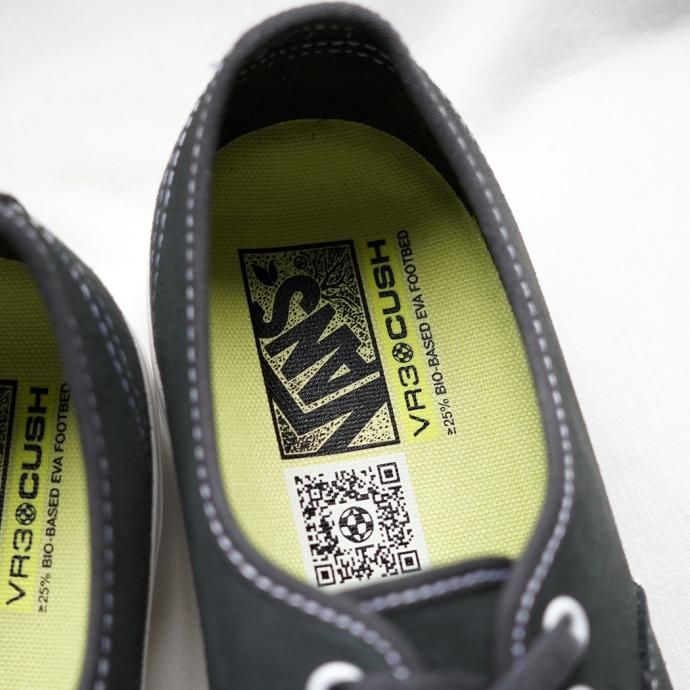 172993127 VANS / Authentic VR3 - Suede Unexplored VN0005UDBKP ヴァンズ オーセンティックVR3 チャコールグレー 02