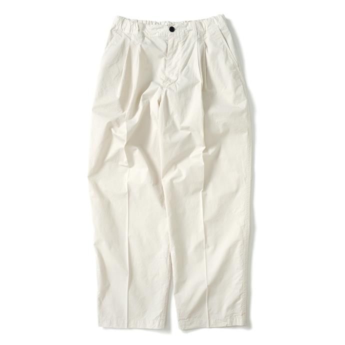 173500204 STILL BY HAND / PT02231 - IVORY 製品染め2タックパンツ 01
