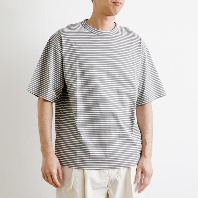 173663071 STILL BY HAND / CS04231 - GREY x WHITE ボーダーTシャツ 02