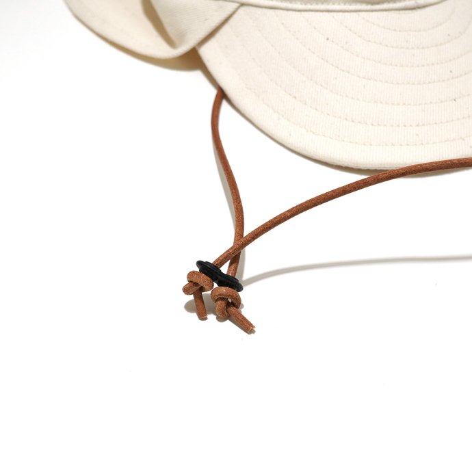 INNAT / SILK DENIM SUNSHADE CAP - Natural シルクデニム