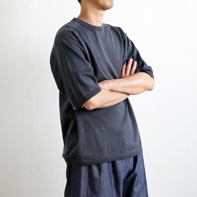174315825 STILL BY HAND / KN03232 - BLUE GREY リネン/コットン ニットTシャツ 02