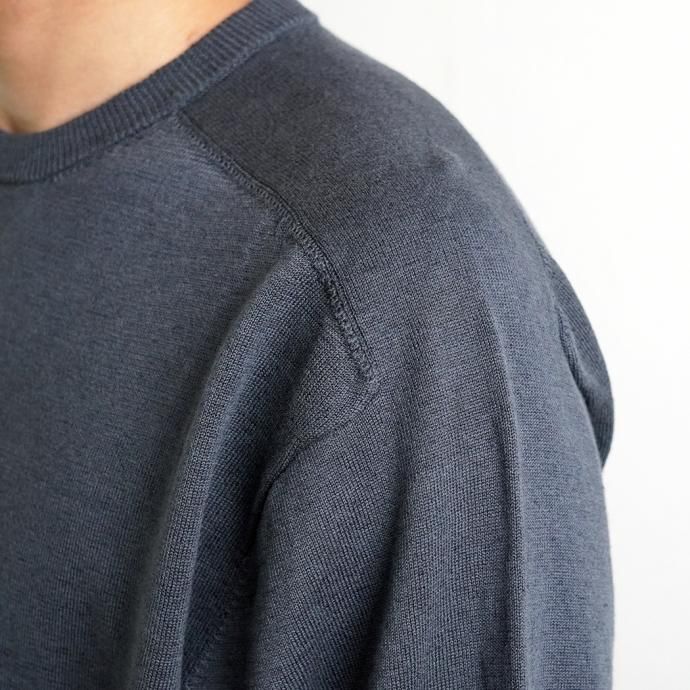 174315825 STILL BY HAND / KN03232 - BLUE GREY リネン/コットン ニットTシャツ 02