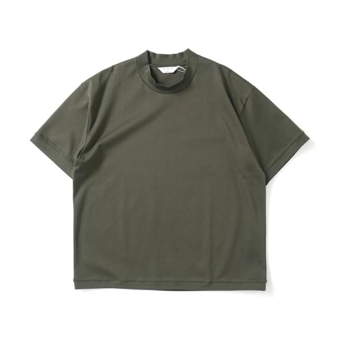 174485179 STILL BY HAND / CS02232 - KHAKI スタンドカラーTシャツ 01