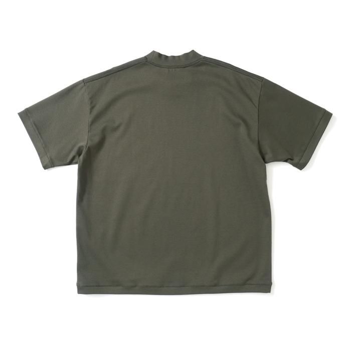 174485179 STILL BY HAND / CS02232 - KHAKI スタンドカラーTシャツ 02