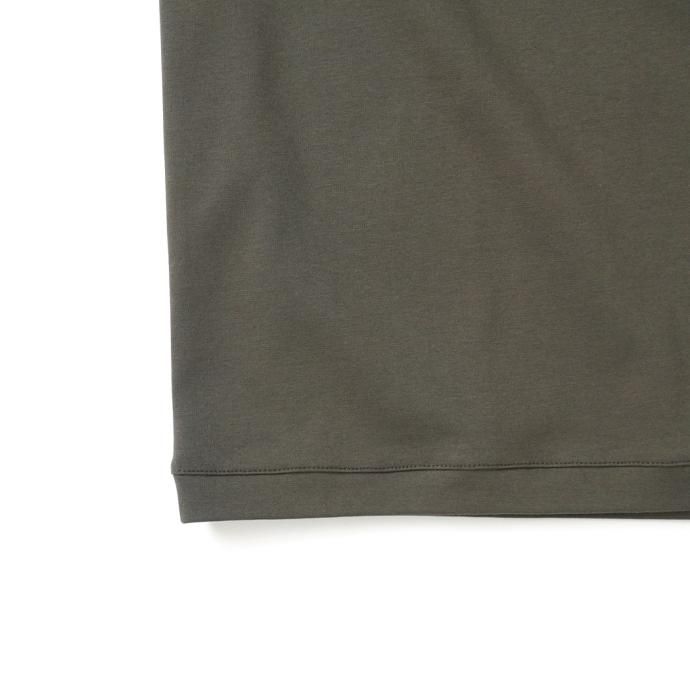 174485179 STILL BY HAND / CS02232 - KHAKI スタンドカラーTシャツ 02