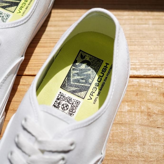 174685448 VANS / Authentic VR3 - Pop Block White VN0005UDTBD ヴァンズ オーセンティックVR3 ホワイト 02