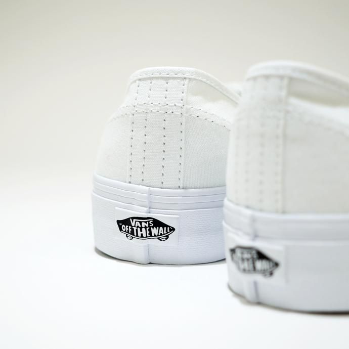174685448 VANS / Authentic VR3 - Pop Block White VN0005UDTBD ヴァンズ オーセンティックVR3 ホワイト 02