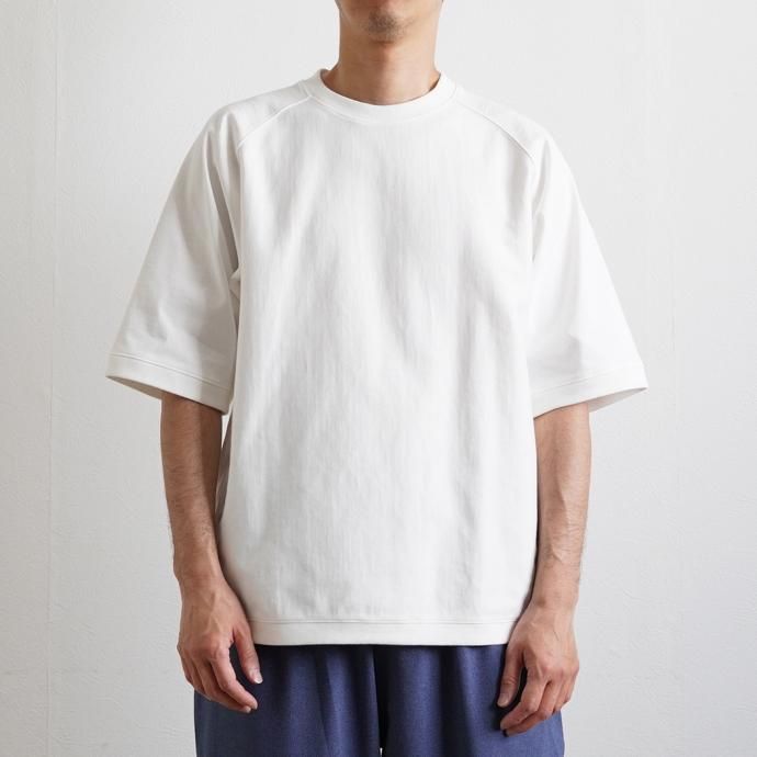 174690240 STILL BY HAND / CS01232 - WHITE ピボットスリーブTシャツ<img class='new_mark_img2' src='https://img.shop-pro.jp/img/new/icons47.gif' style='border:none;display:inline;margin:0px;padding:0px;width:auto;' /> 02
