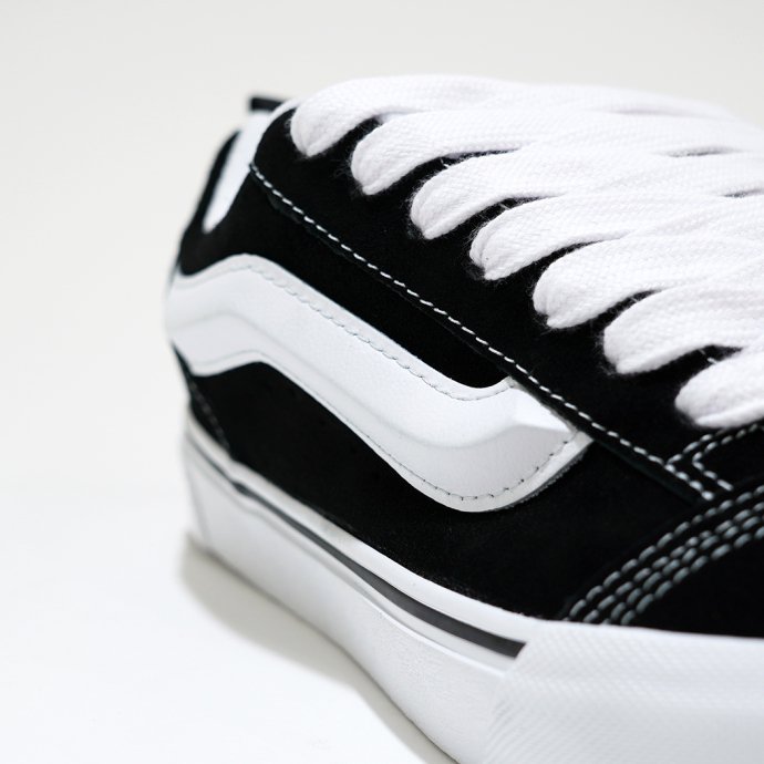 174939978 VANS / KNU SKOOL - Black/True White  ˥塼 ֥å VN0009QC6BT 02