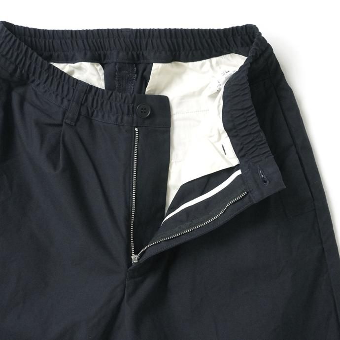 176464563 STILL BY HAND / PT03233 - BLACK NAVY コットンダック ワンタックイージーパンツ<img class='new_mark_img2' src='https://img.shop-pro.jp/img/new/icons47.gif' style='border:none;display:inline;margin:0px;padding:0px;width:auto;' /> 02