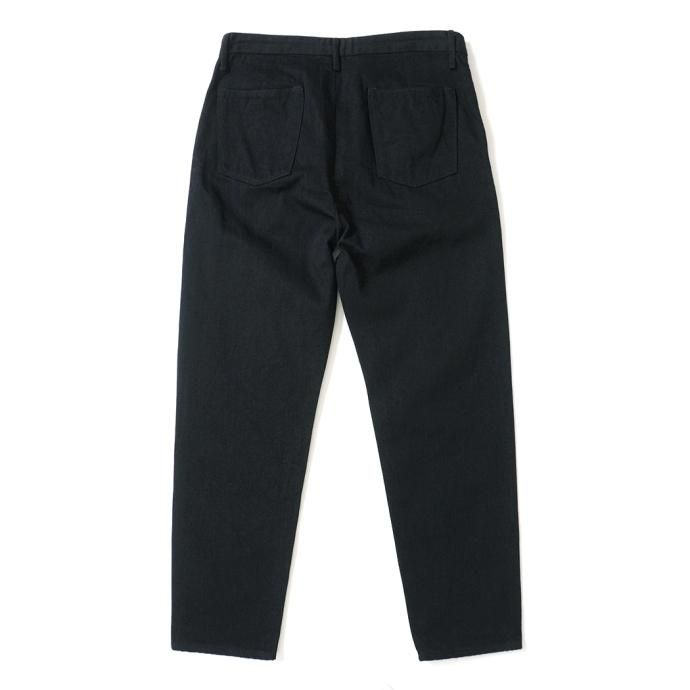 176885342 STILL BY HAND / DN03233 - BLACK ワンタックデニムパンツ 02