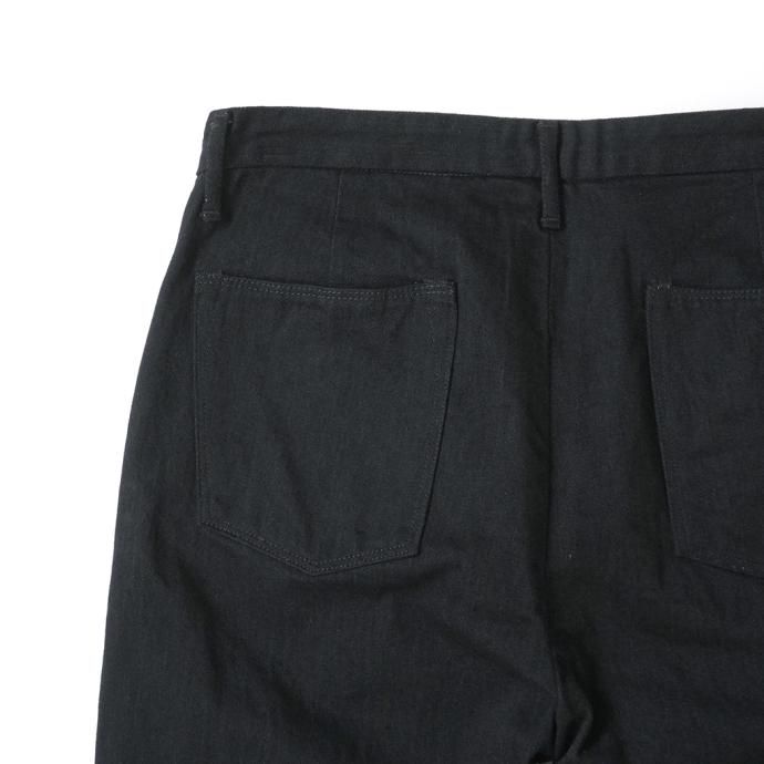 176885342 STILL BY HAND / DN03233 - BLACK ワンタックデニムパンツ 02