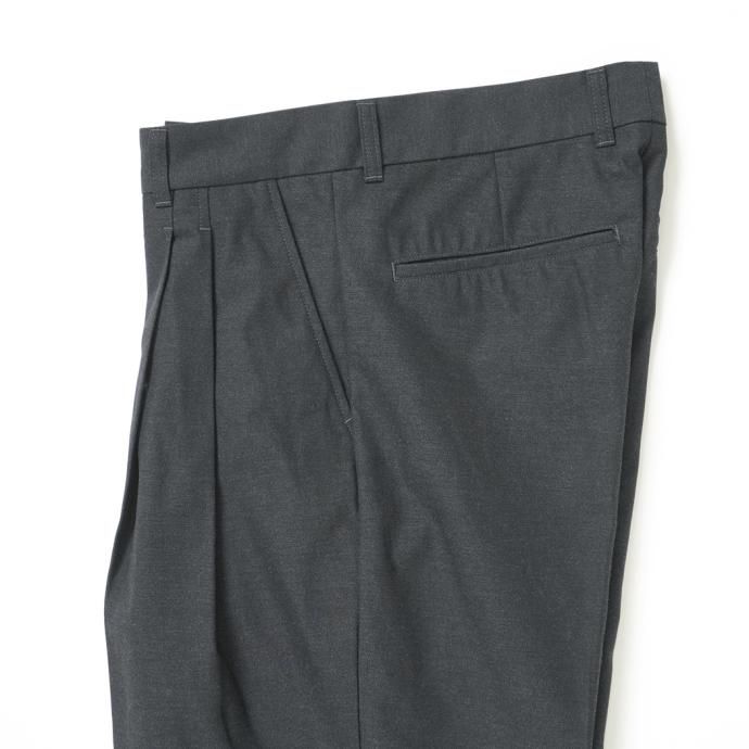 177049764 STILL BY HAND / PT04233 - CHARCOAL ディープタック センタープレスパンツ<img class='new_mark_img2' src='https://img.shop-pro.jp/img/new/icons47.gif' style='border:none;display:inline;margin:0px;padding:0px;width:auto;' /> 02