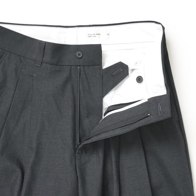 177049764 STILL BY HAND / PT04233 - CHARCOAL ディープタック センタープレスパンツ<img class='new_mark_img2' src='https://img.shop-pro.jp/img/new/icons47.gif' style='border:none;display:inline;margin:0px;padding:0px;width:auto;' /> 02
