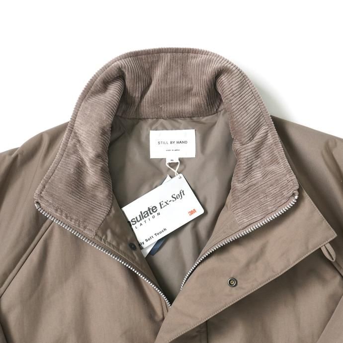177320710 STILL BY HAND / CO02233 - CAMEL シンサレートパデッド ナイロンハーフコート 02