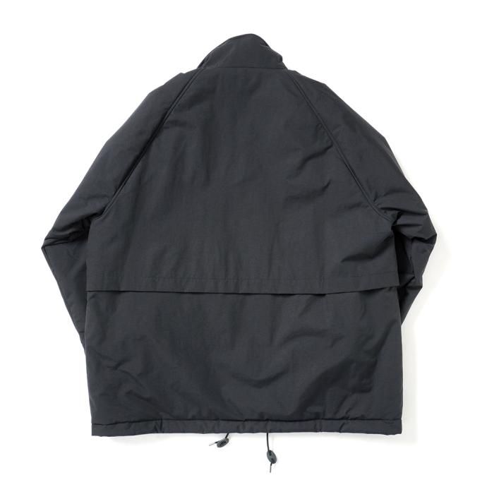 177320729 STILL BY HAND / CO02233 - BLACK シンサレートパデッド ナイロンハーフコート<img class='new_mark_img2' src='https://img.shop-pro.jp/img/new/icons47.gif' style='border:none;display:inline;margin:0px;padding:0px;width:auto;' /> 02