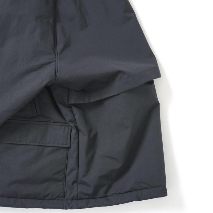 177320729 STILL BY HAND / CO02233 - BLACK シンサレートパデッド ナイロンハーフコート<img class='new_mark_img2' src='https://img.shop-pro.jp/img/new/icons47.gif' style='border:none;display:inline;margin:0px;padding:0px;width:auto;' /> 02