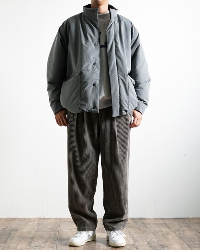 177970016 STILL BY HAND / BL04234 - INK BLACK シンサレート パデッドブルゾン 02