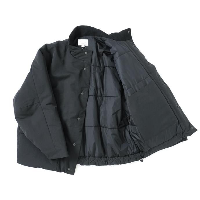 177970016 STILL BY HAND / BL04234 - INK BLACK シンサレート パデッドブルゾン 02